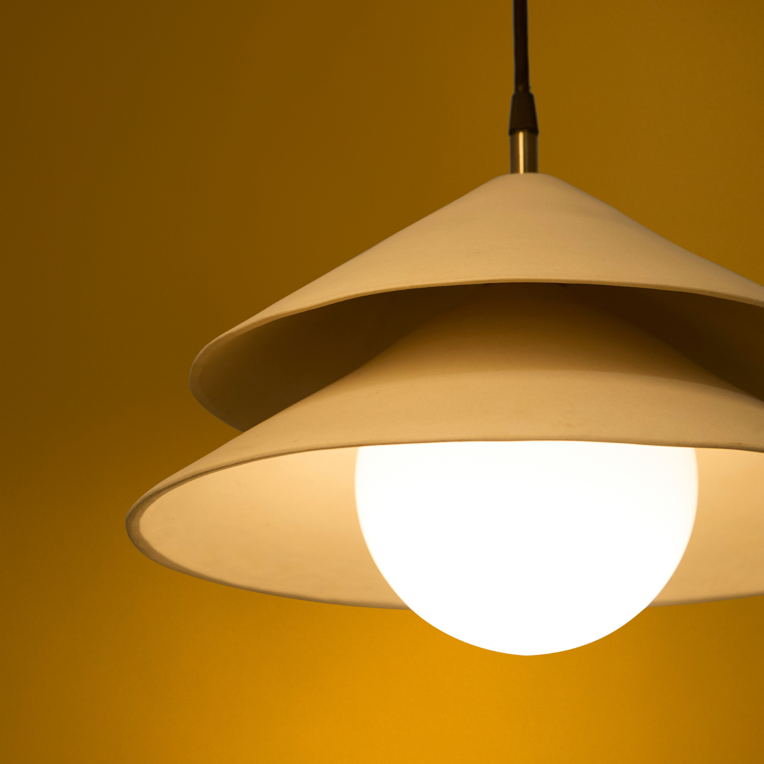 Globe Pendant light