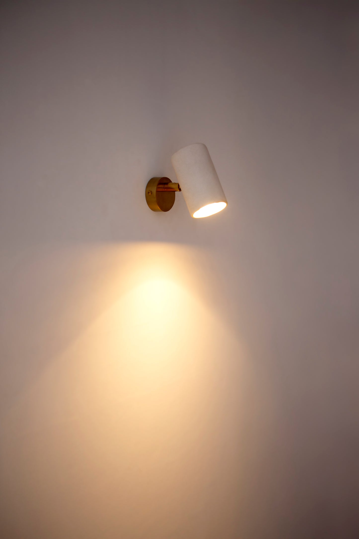 Ceramic Nerl Lamp