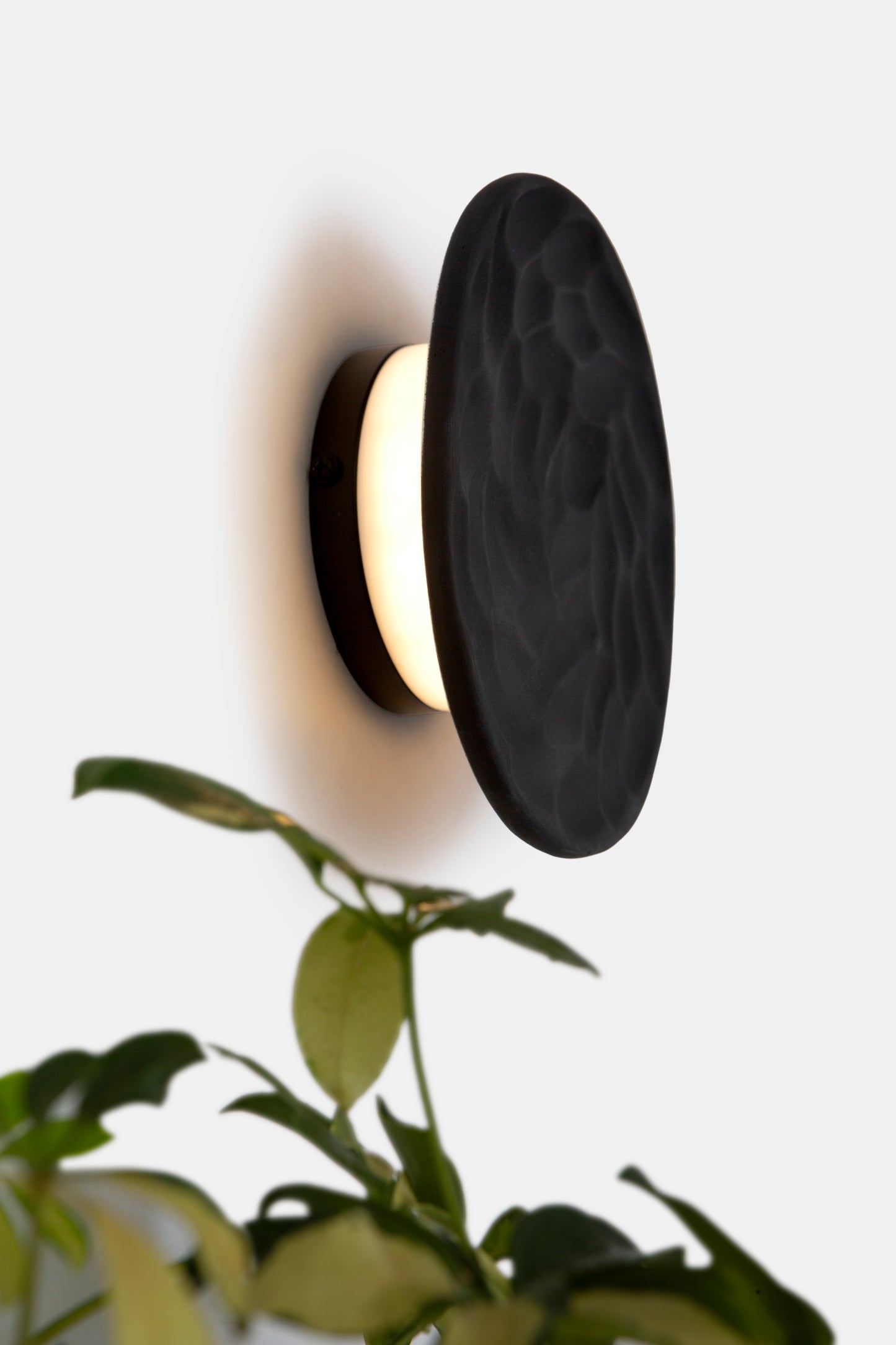 Ceramic Disc Wall Lamp