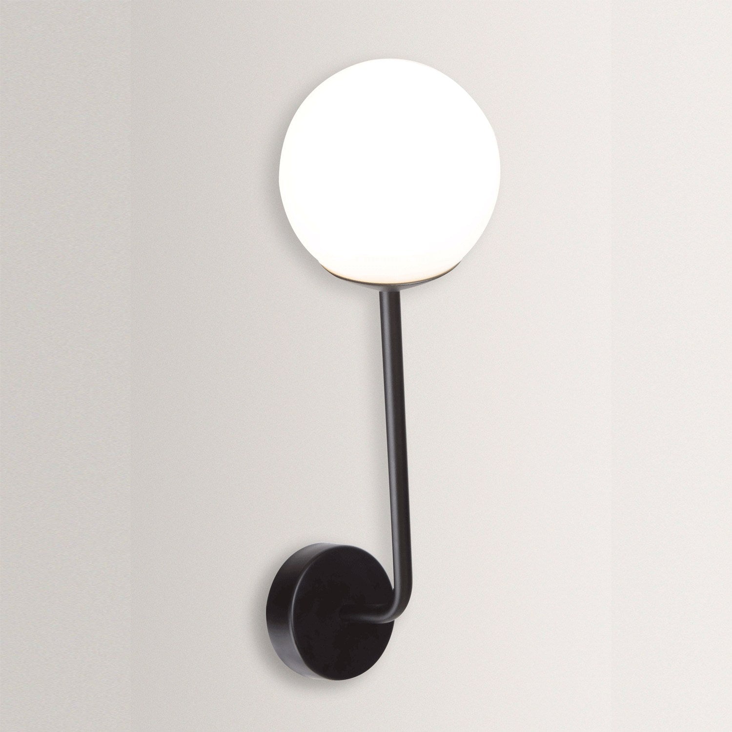 Esferra Wall Lamp