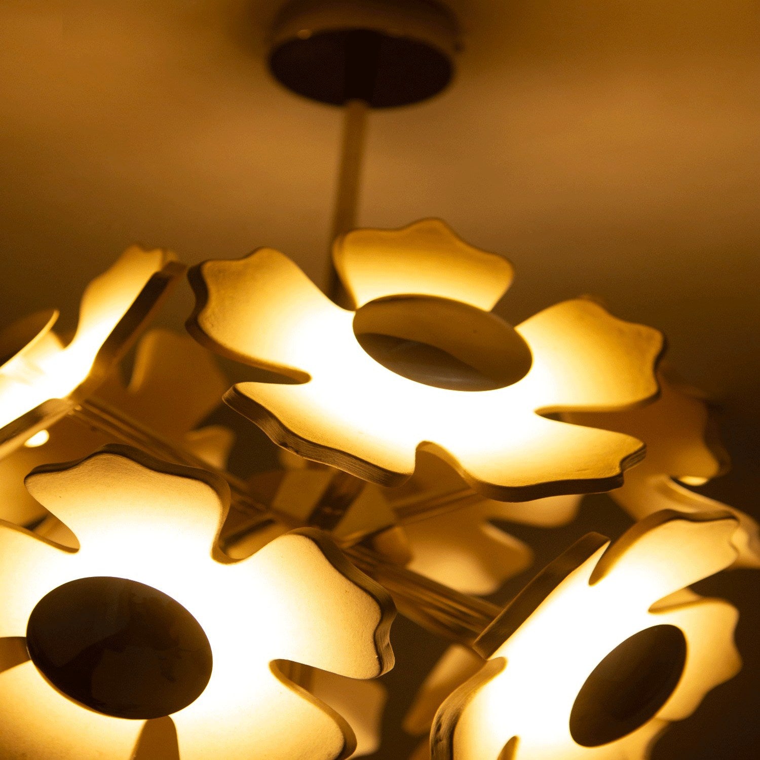 Flower Cluster Pendant Light