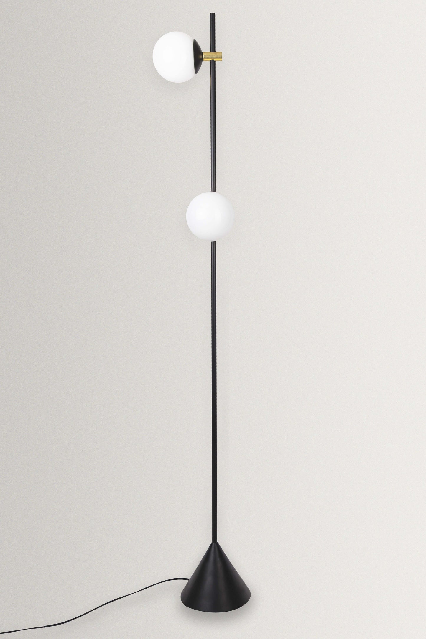 Esferra 165 Floor Lamp - Hatsu