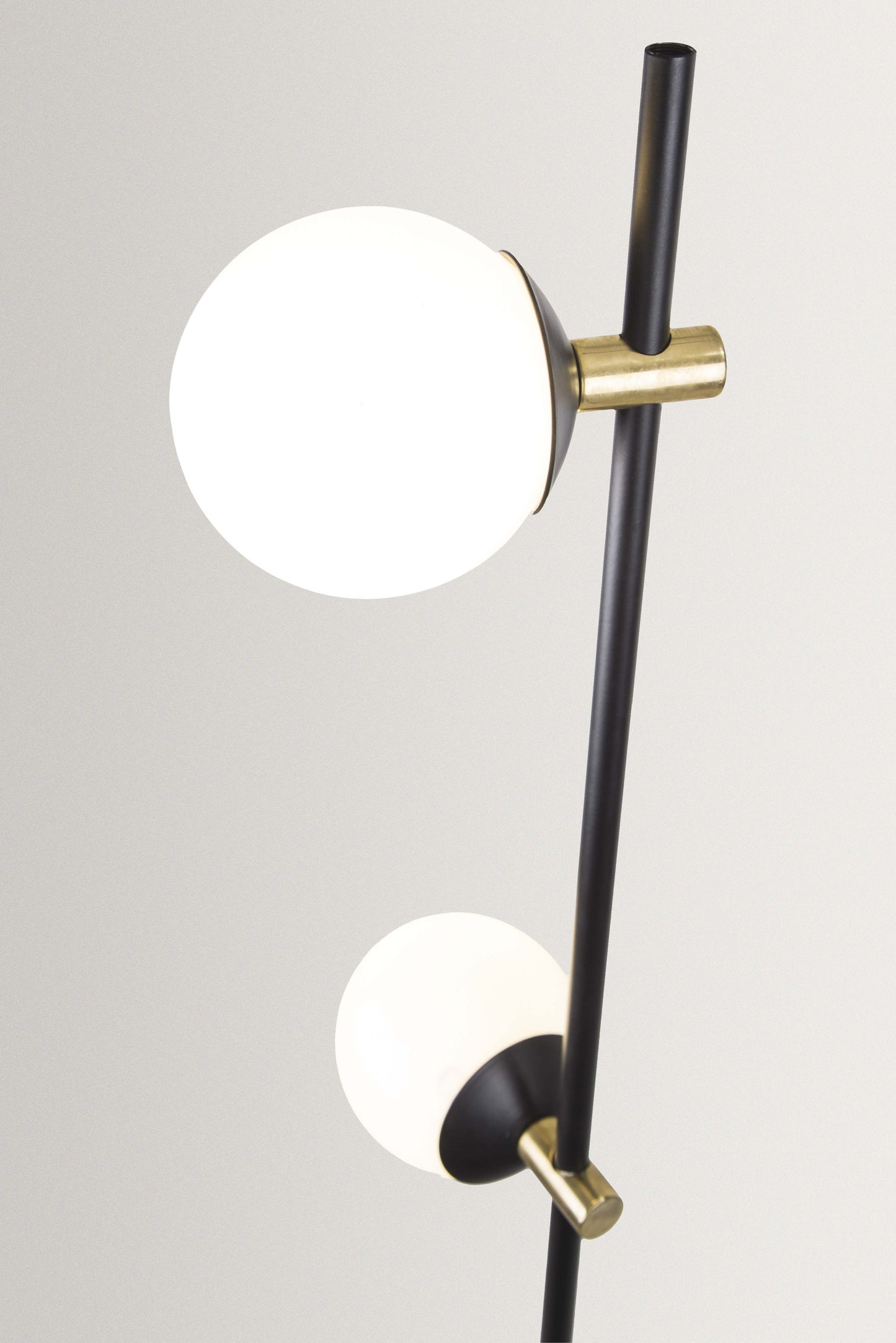 Esferra 165 Floor Lamp - Hatsu