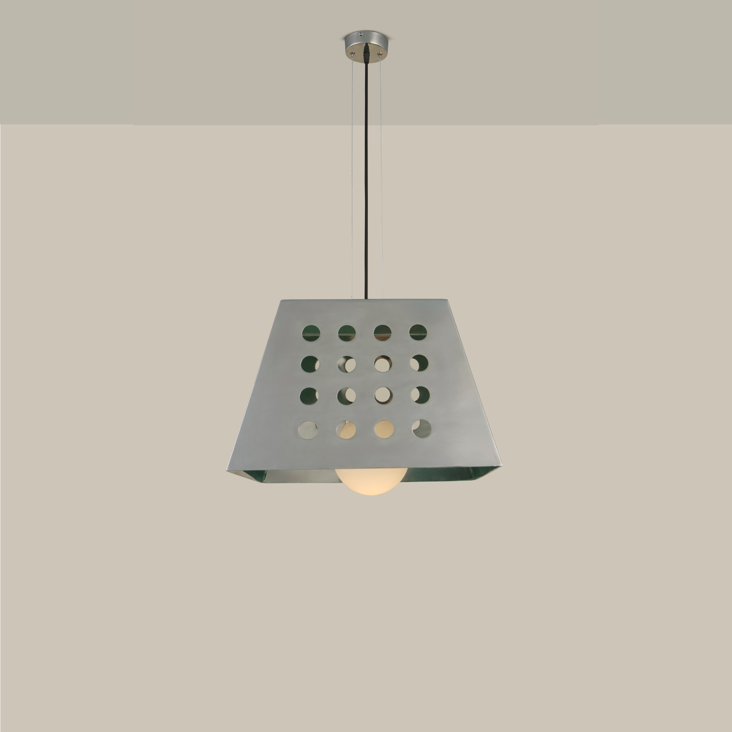 Obscura Pendant Light