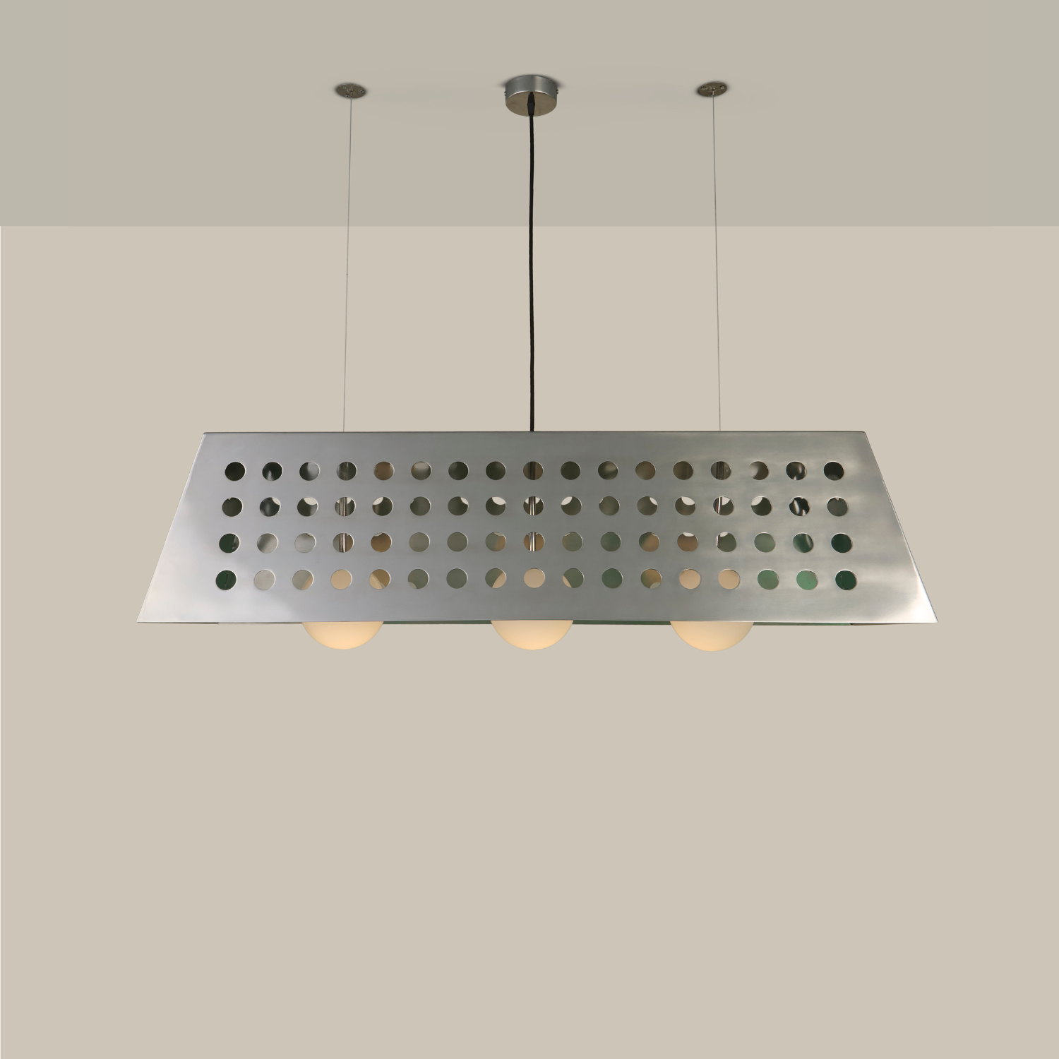 Obscura Chandelier Light