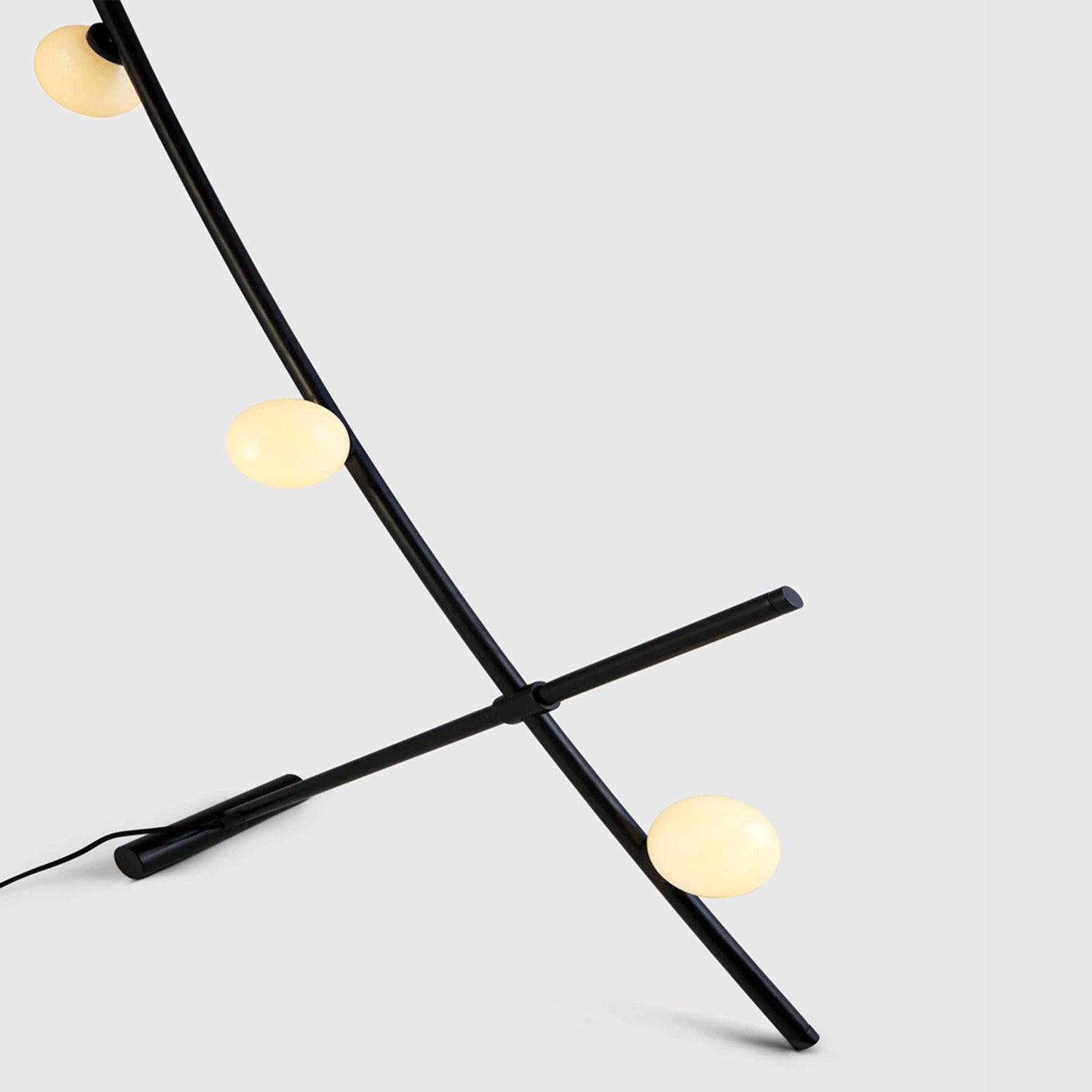 Comet Floor Lamp - Black