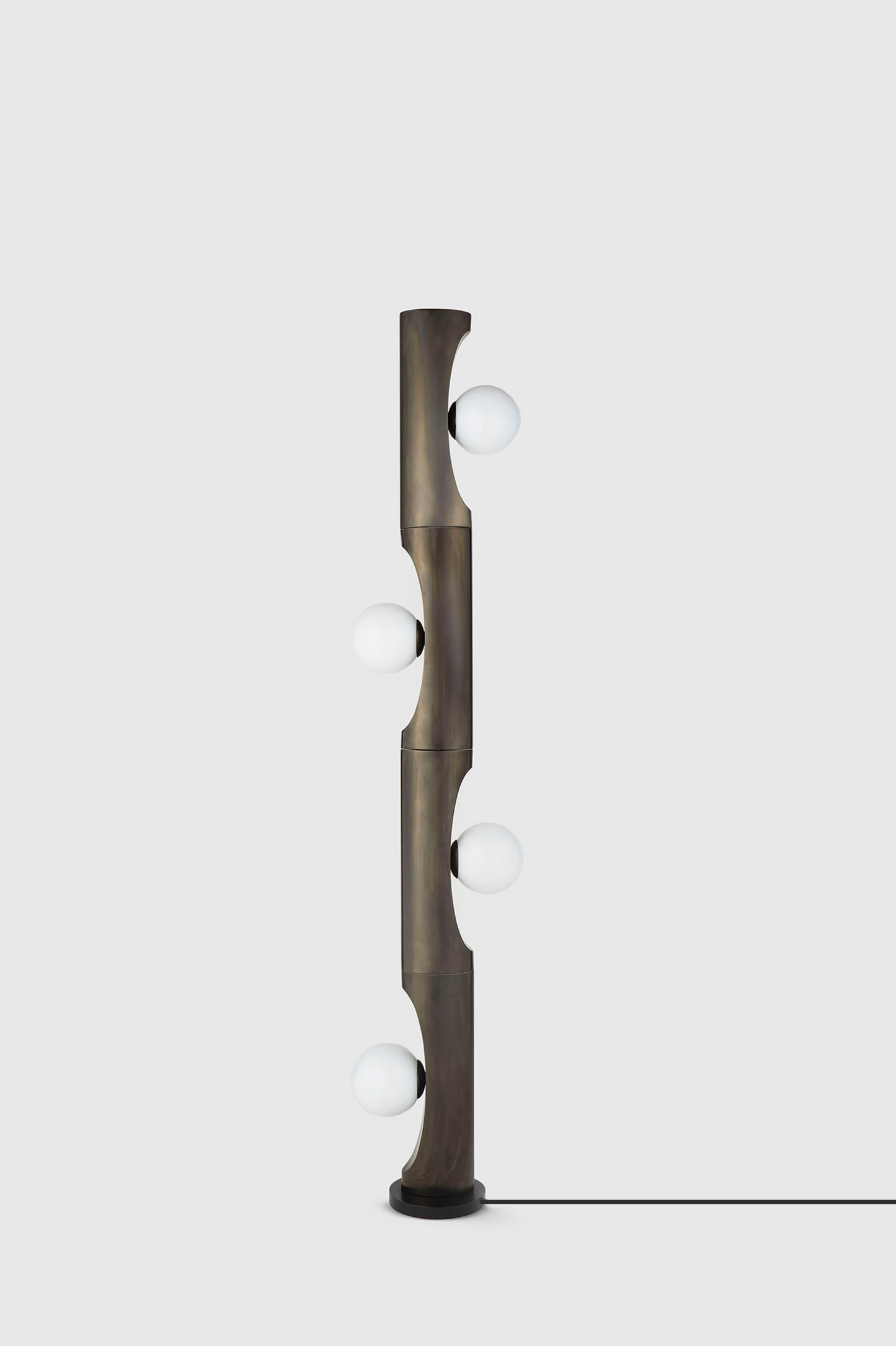 Notch Floor Lamp - Black