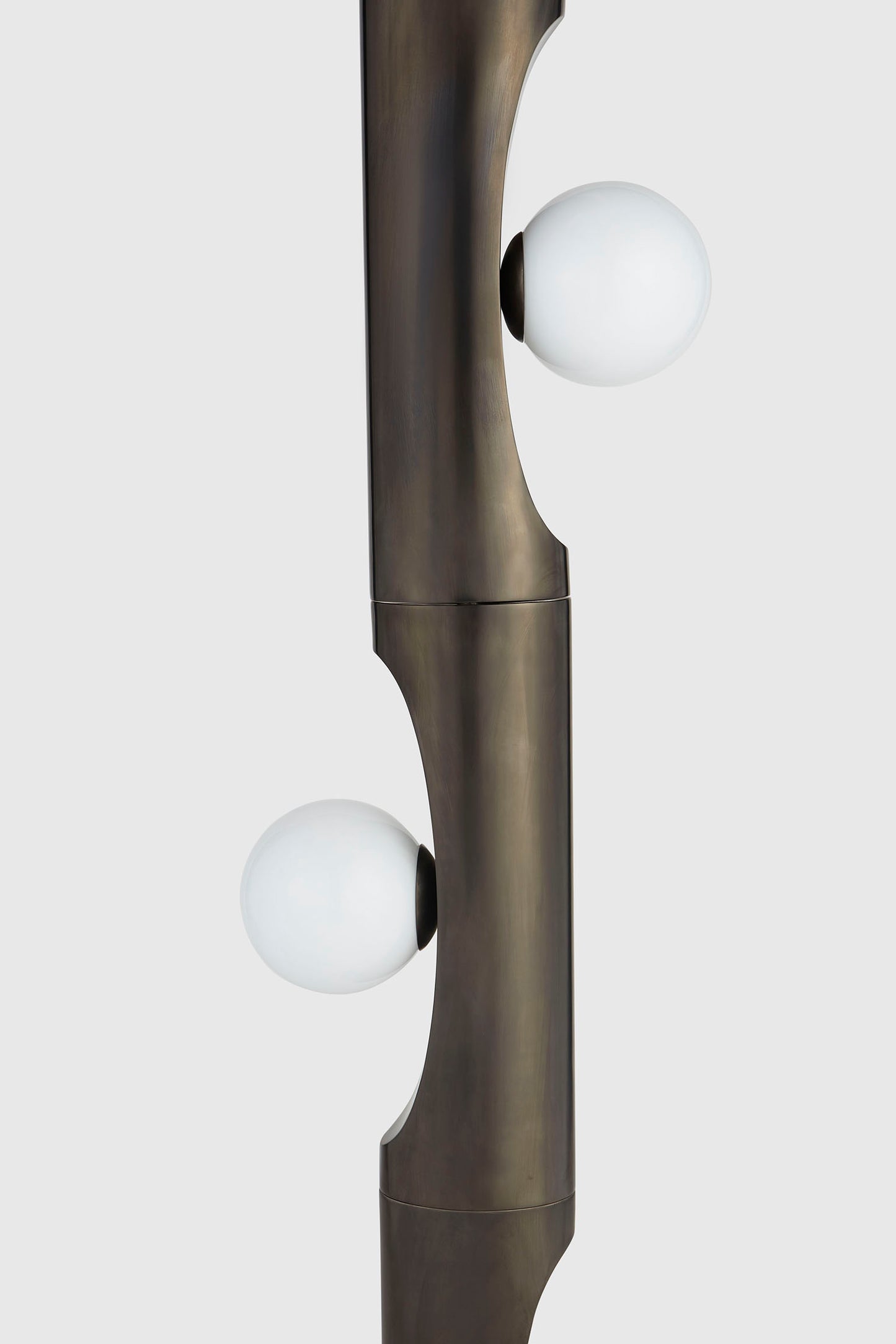 Notch Floor Lamp - Black