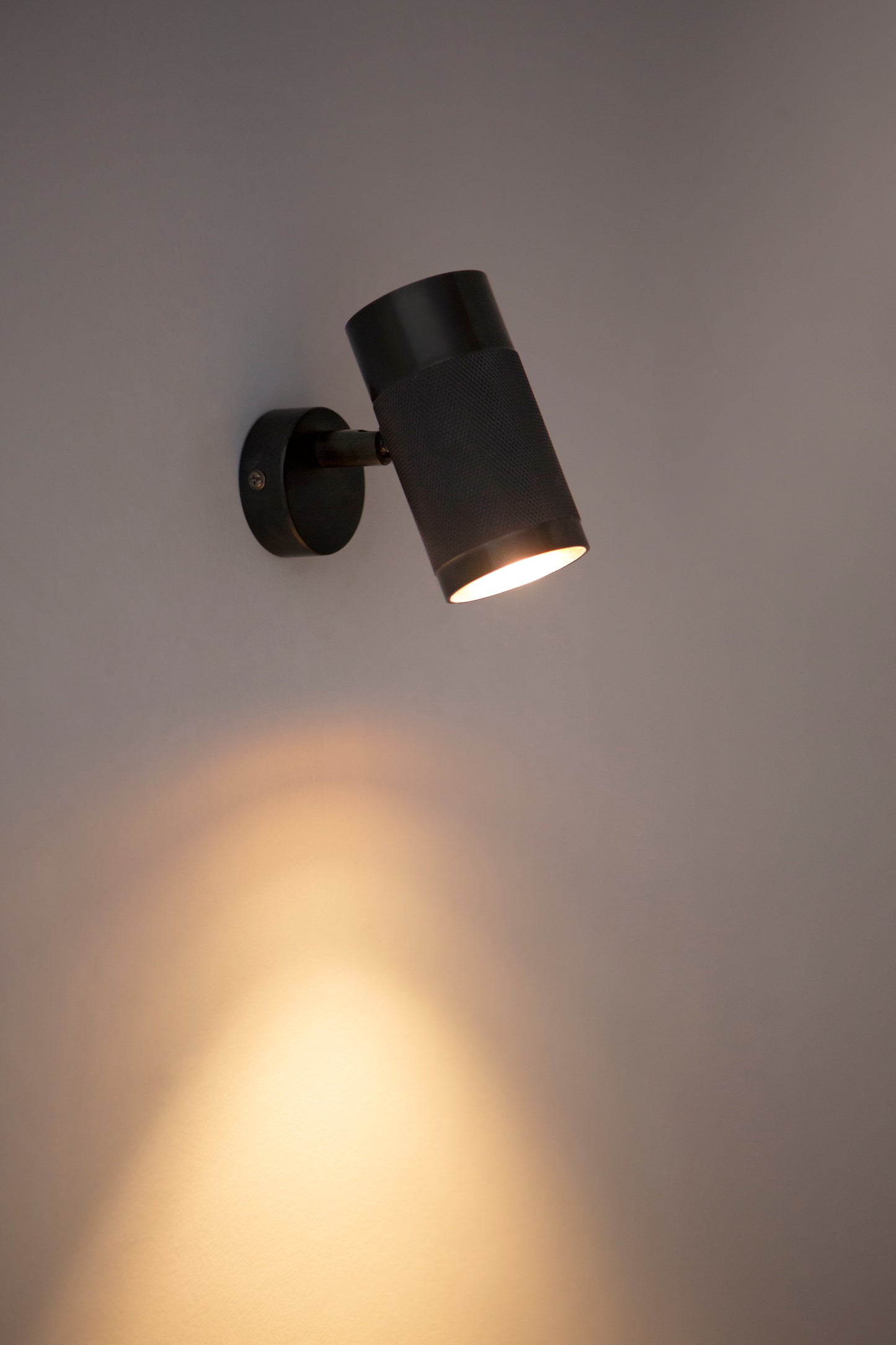 Nerl Lamp in Black