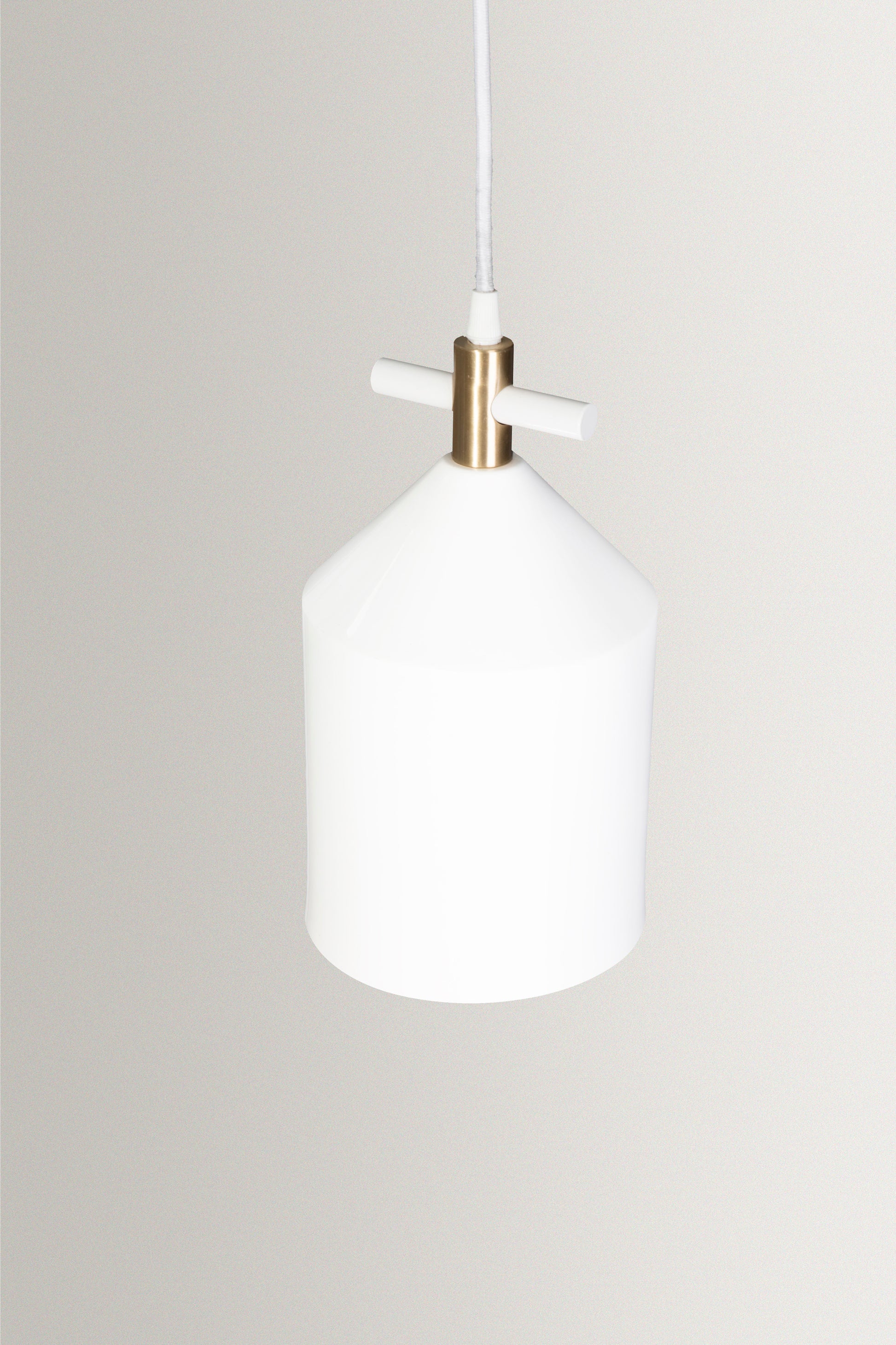 Bell Pendant Lamp in Brass - Hatsu