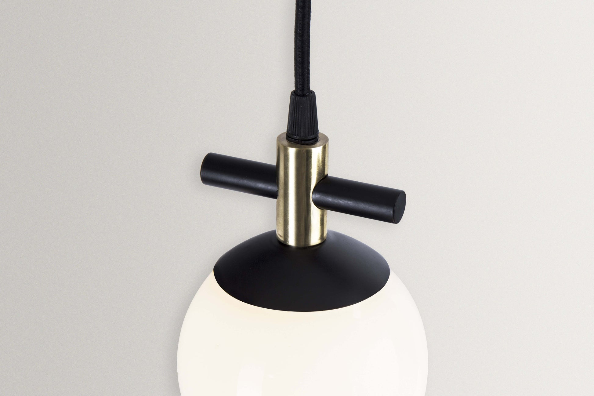 Esferra Pendant Lamp - Hatsu