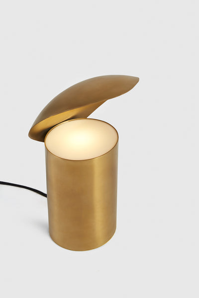 Shell Table Lamp - Gold